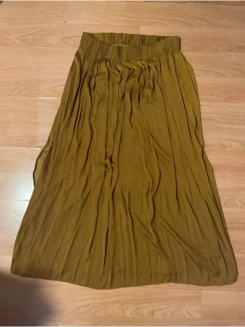 Maxi skirt with slits